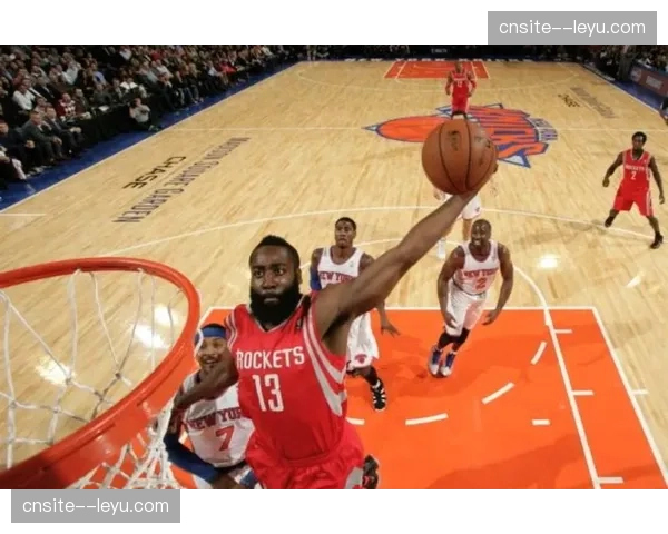 哈登移动速度下降成防守漏洞,季后赛可能被对手针对性打击 哈登移动速度下降成防守漏洞,季后赛可能被对手针对性打击